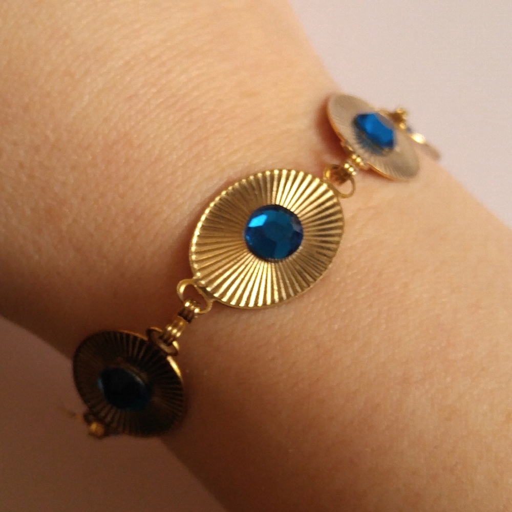 Relisted - Vintage blue and gold tone linked ovals bracelet rhinestones - Picture 2 of 10